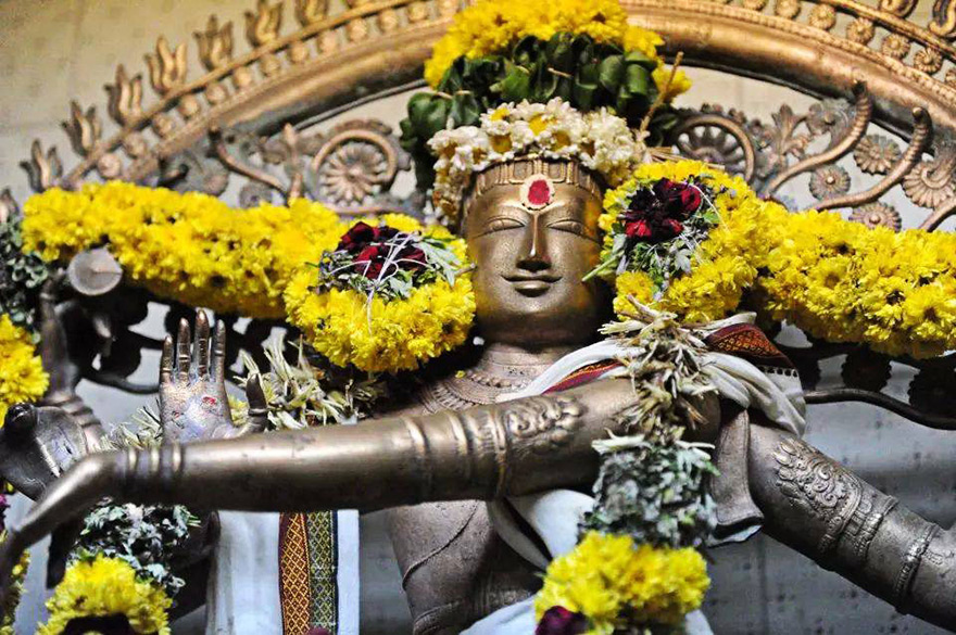 Directions for the Installation of the Dancing Form of Lord Siva